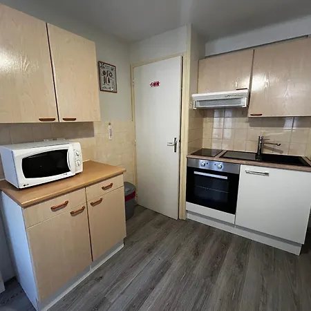 T2 Avec Wifi Et Parking Au Centre De - Fr-1-541-159 *