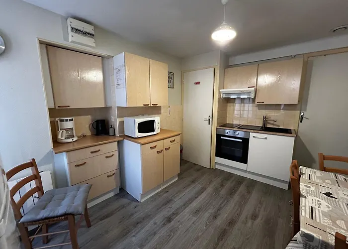 T2 Avec Wifi Et Parking Au Centre De - Fr-1-541-159